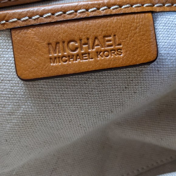 MICHAEL KORS Bedford Bag Cognac Brown Saddle Leather Organizer Pockets - Picture 11 of 15